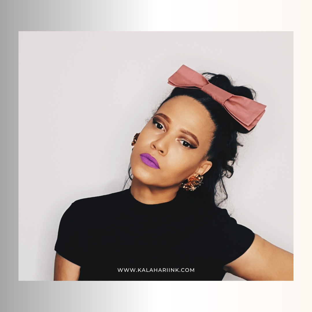 The Runway Bow - FLAMINGO