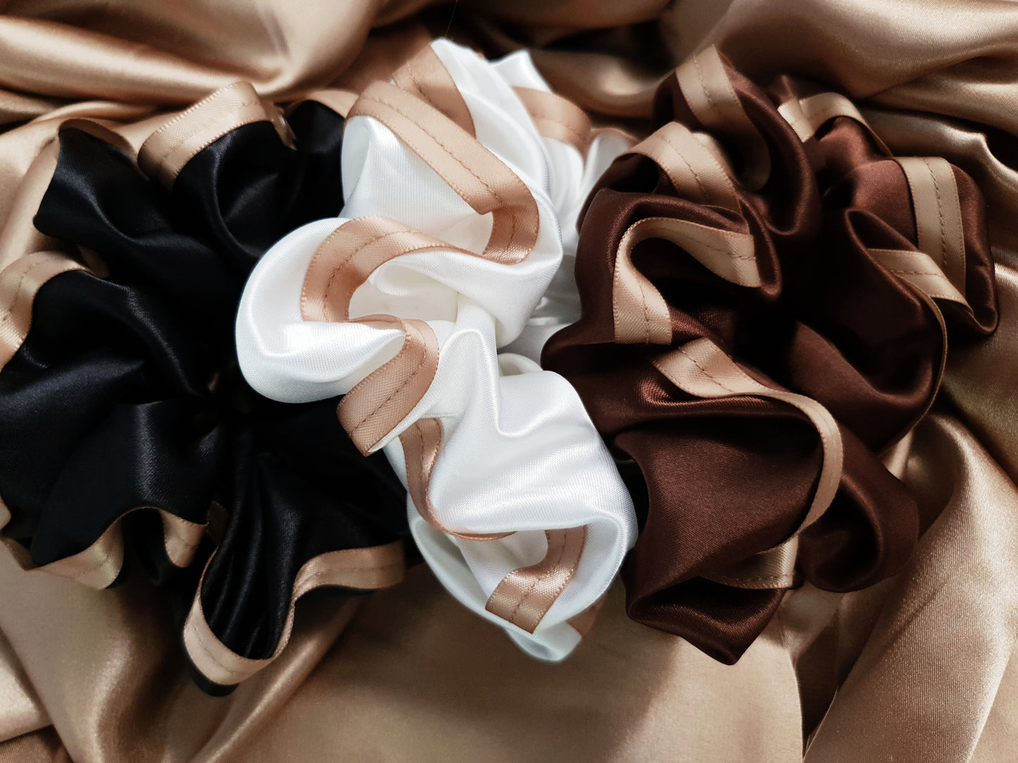 Satin Scrunchie Set - GOLD CLASS